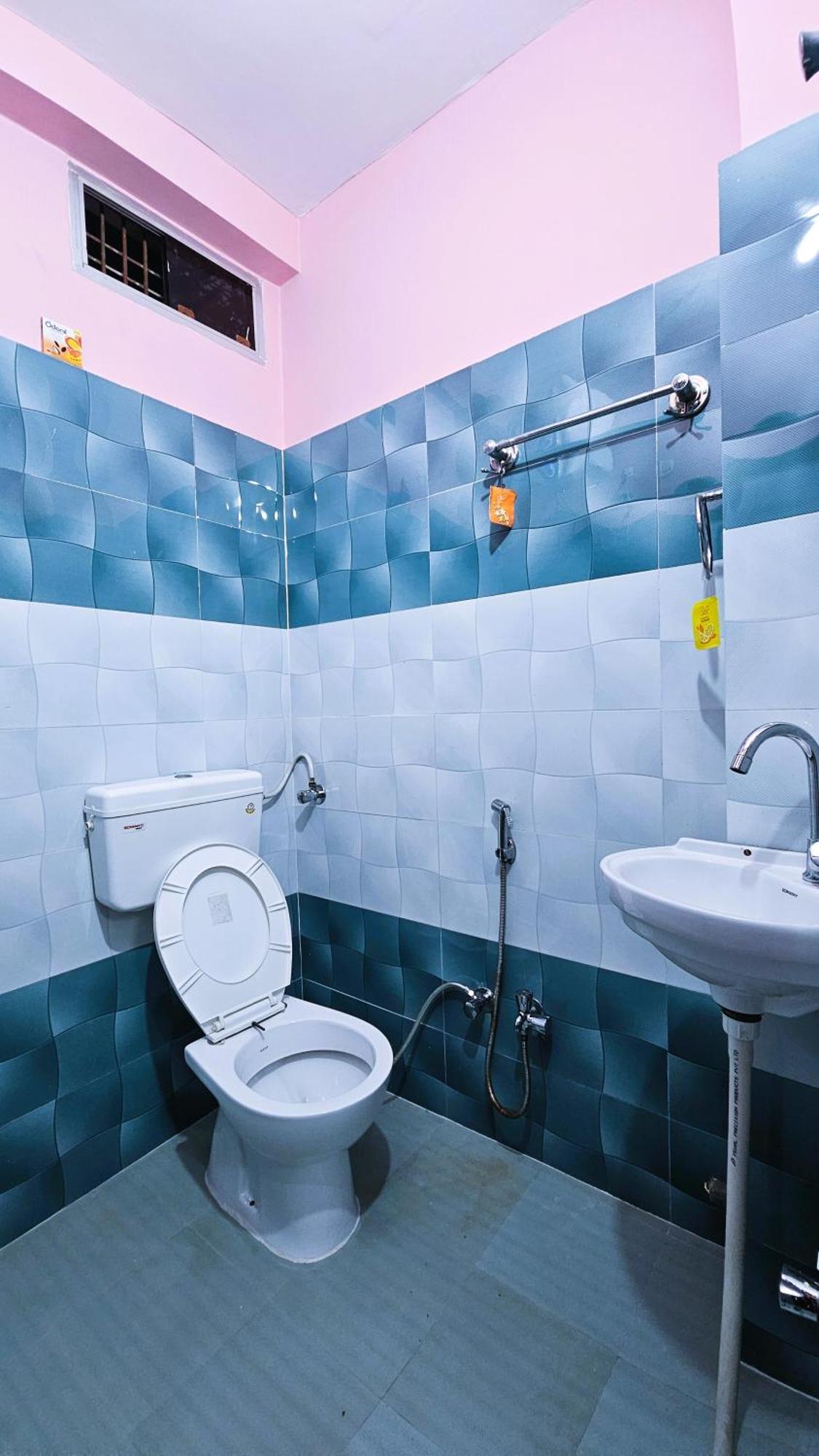 バラナシ Banjara Houseホステル エクステリア 写真