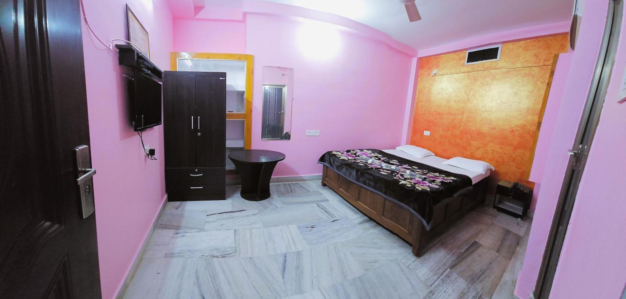 バラナシ Banjara Houseホステル エクステリア 写真